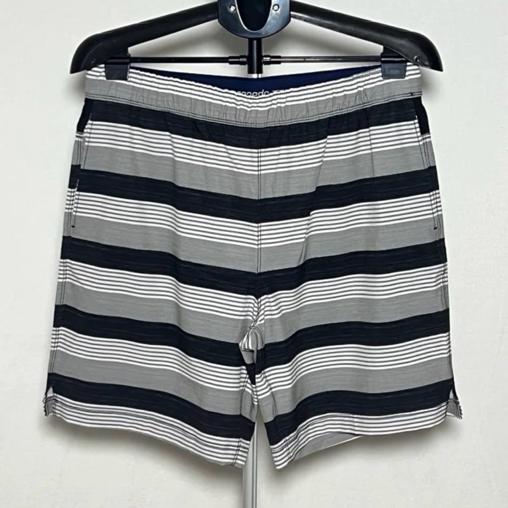 SPEEDO Striped Black Gray White Swim Board Shorts - size M